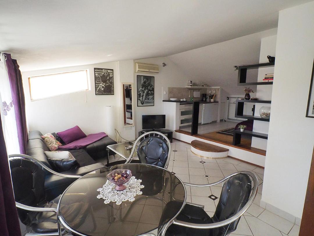Dea Apartments Pula Habitación foto